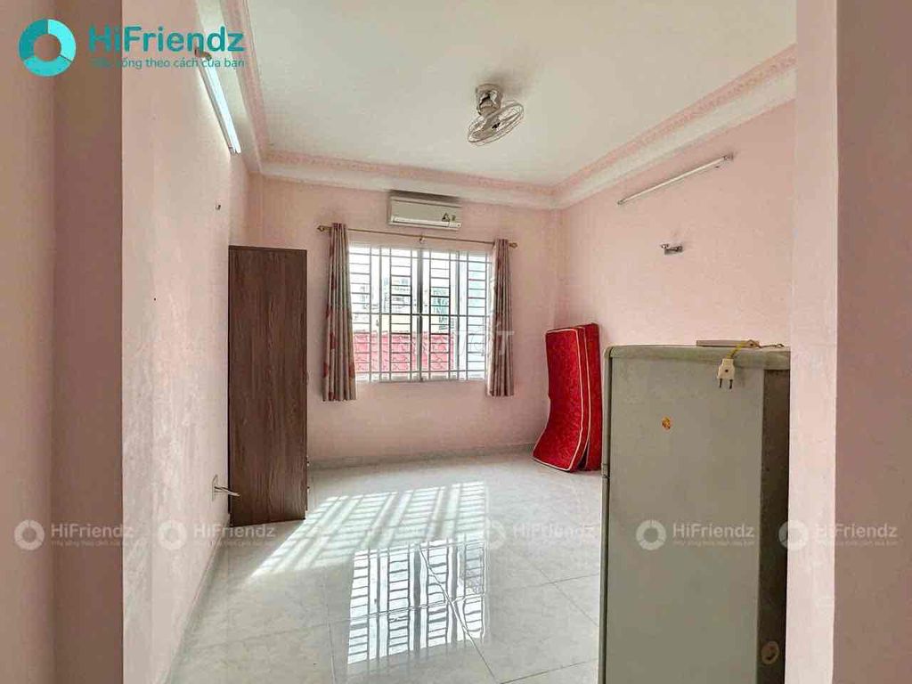 Studio Cửa Sổ Trời 30m² giá 5.1 triệu - Tiện nghi ngay trung tâm Q5!