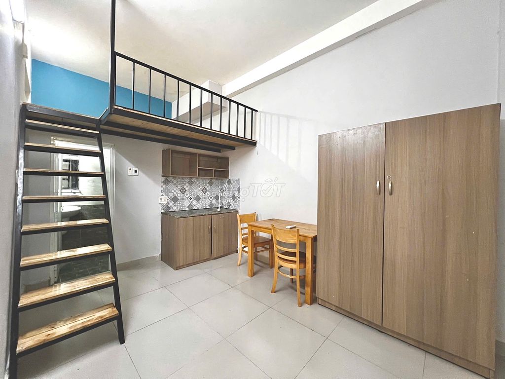 Căn hộ dịch vụ giá rẻ 30m² tại đường Dương Quảng Hàm - Thang máy tiện lợi!