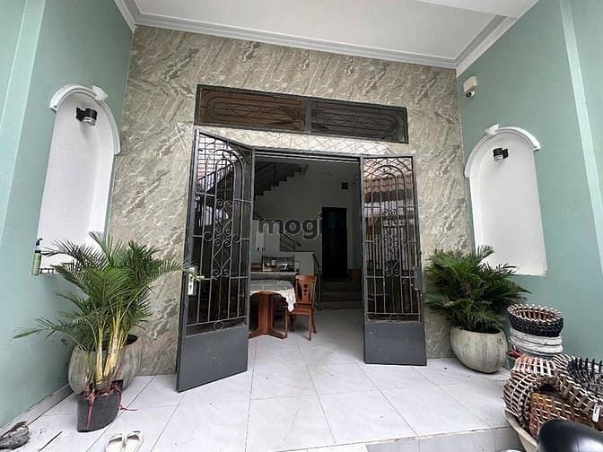 Nhà phố Gò Vấp 72m² giá 7.4 tỷ - Sổ hồng chính chủ, công chứng ngay!