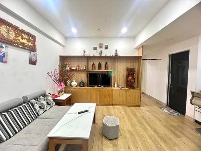 Căn hộ Ruby Tân Bình 92m² giá 10 triệu - Sẵn sàng vào ở ngay!