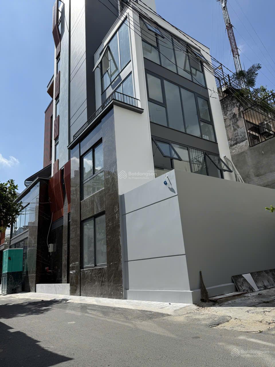 Nhà cho thuê 3 mặt tiền Lê Hoàng Phái, Gò Vấp 130m² - Thang máy, PCCC đạt chuẩn!