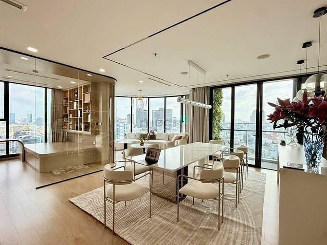 Căn hộ Vinhomes Golden River Quận 1 105m² giá 12.4 tỷ - View toàn thành phố & Landmark 81