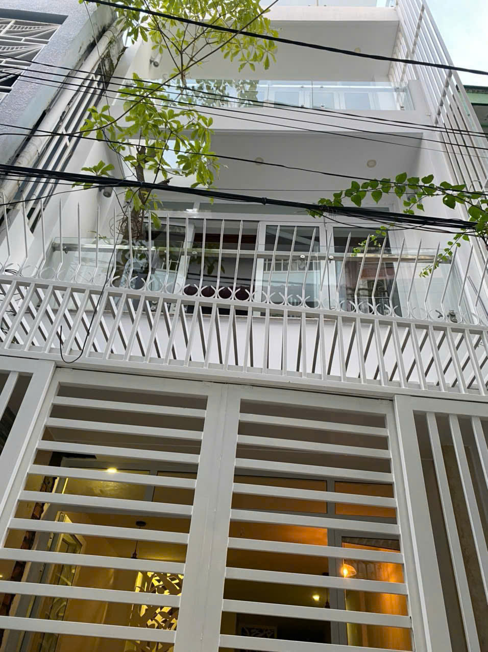 Nhà trệt 2 lầu tại Ninh Kiều 169.8m² giá 10 triệu - Full nội thất, giao nhà ngay!