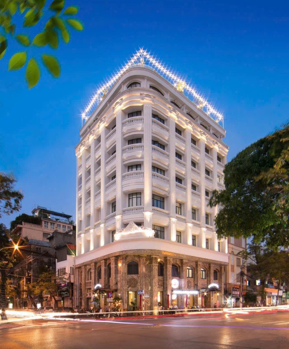 Khách sạn 4* phố Hàng Than 486m² giá 386 tỷ - Đầu tư sinh lời ngay!