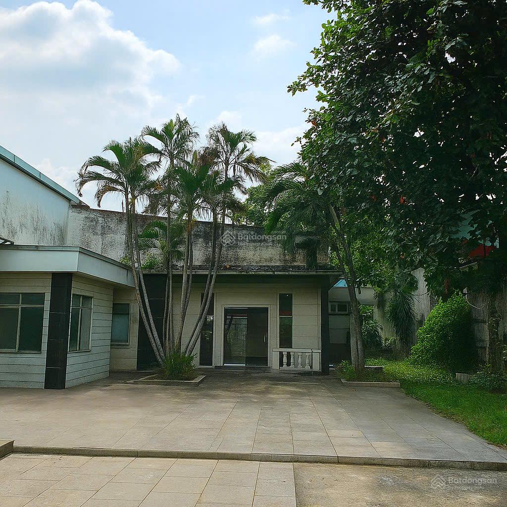 Văn phòng cho thuê 400m² quận 12 - An ninh 24/7, chỗ đậu xe thoải mái