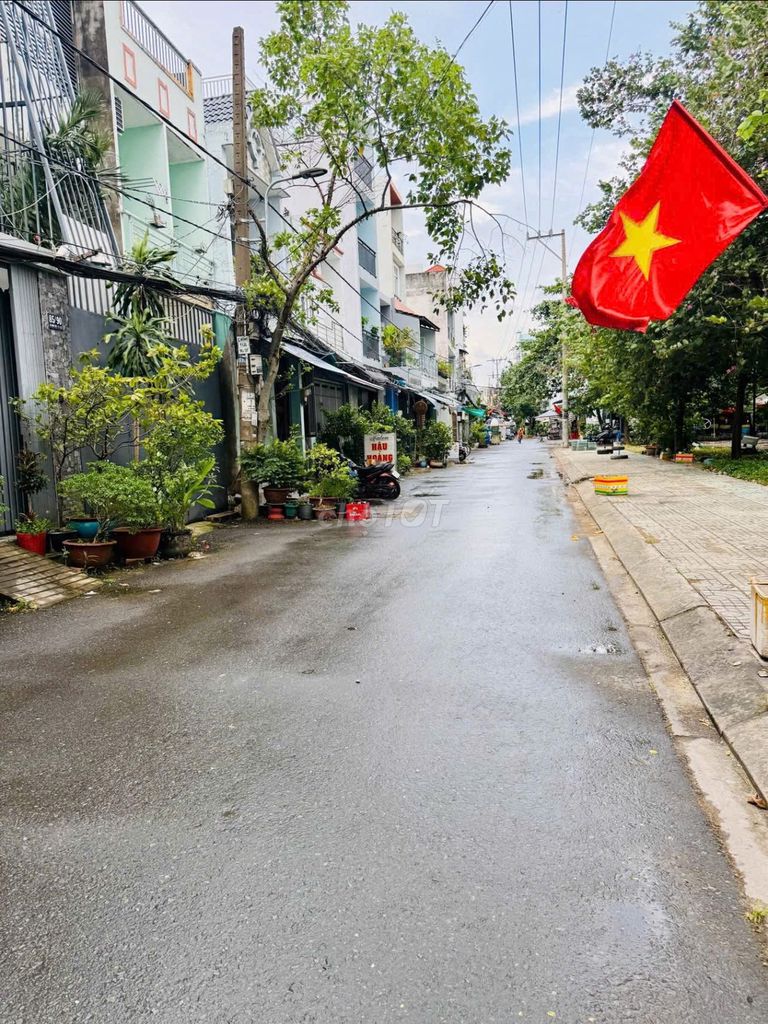 Nhà mặt tiền đường Bông Sao 42m² giá 6.2 tỷ - Kinh doanh ngay!