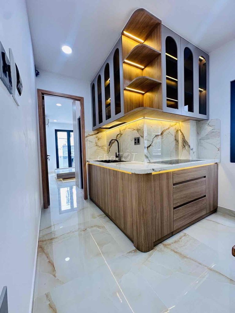 Bán nhà mặt tiền Hòa Hưng Quận 10 - Diện tích 25m² - Nhà mới 100%, vào ở ngay!