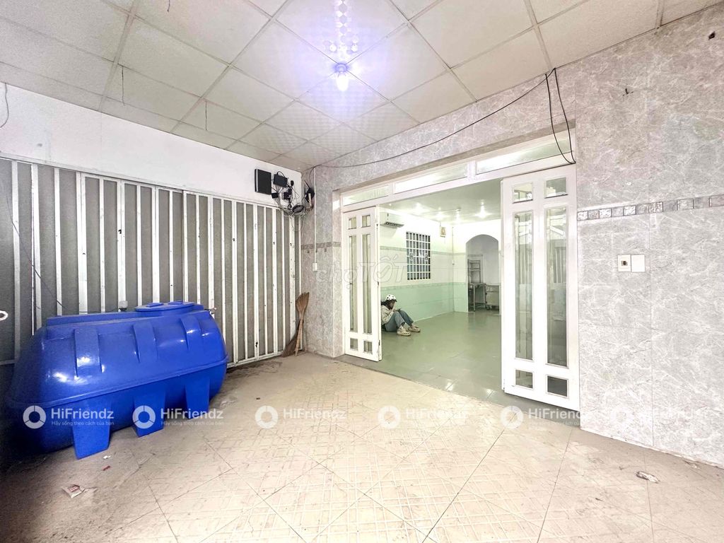 Nhà cho thuê Dương Bá Trạc, Quận 8, 70m² - Sân trước rộng, 2 máy lạnh sẵn