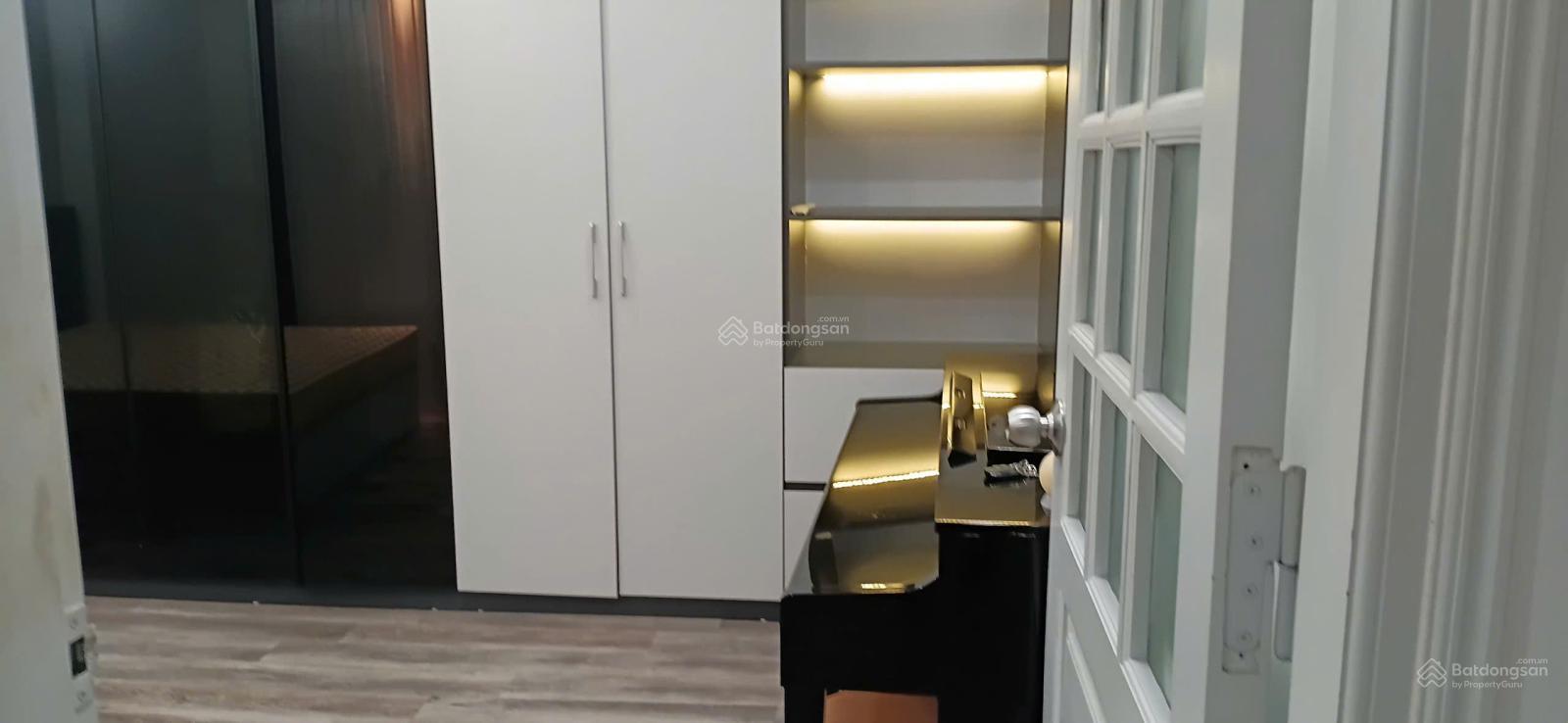 Cho thuê căn hộ 2 PN tầng 1 Hoàng Ngọc Phách 65m² giá 12 triệu - Sẵn sàng vào ở!