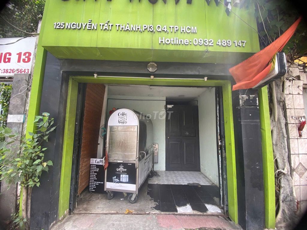 Mặt bằng cho thuê tại 125 Nguyễn Tất Thành, Quận 4 - Phù hợp bán mang đi chỉ 4 triệu
