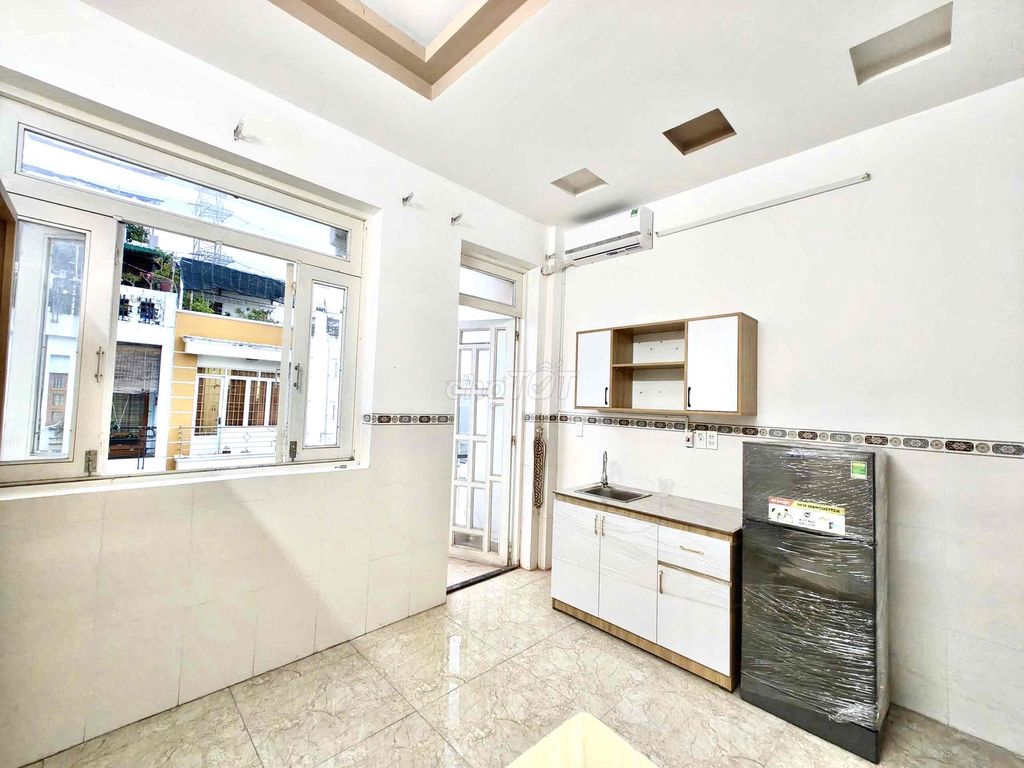 Căn hộ ban công 25m² giá 5 triệu - Full nội thất chính chủ cho thuê ngay!