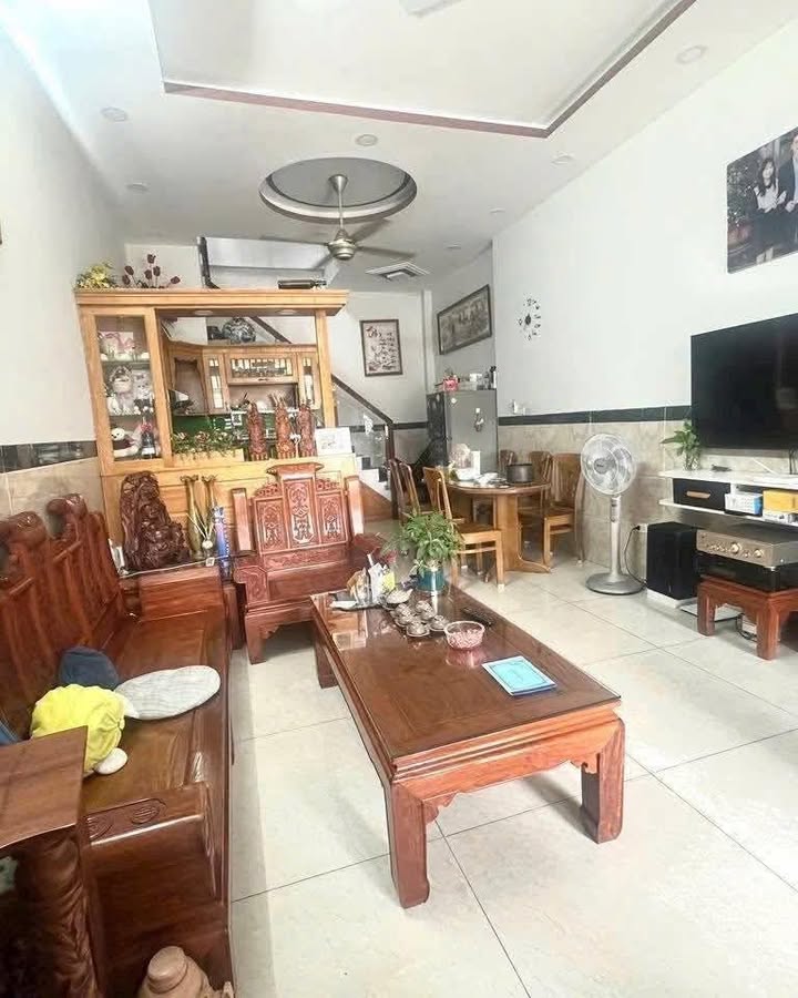 Nhà mặt tiền Hoàng Hoa Thám, Dĩ An 40,3m² giá 4 tỷ - Đầu tư sinh lời cao!