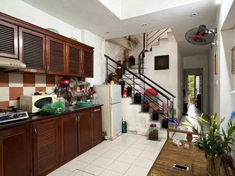 Nhà bán tại Trung Văn, 70m² giá 13.5 tỷ - Ô tô đỗ cửa, 2 mặt ngõ!