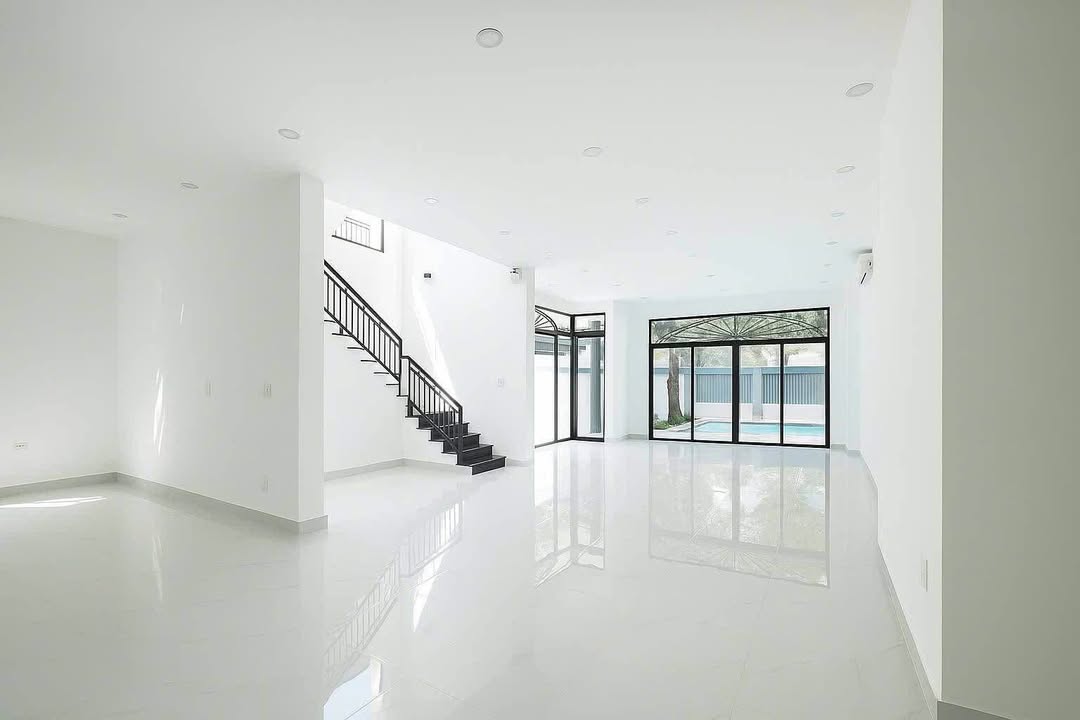 Cho thuê nhà 3 tầng đường Lê Hồng Phong, Nha Trang 100m² - Thích hợp kinh doanh ngay!