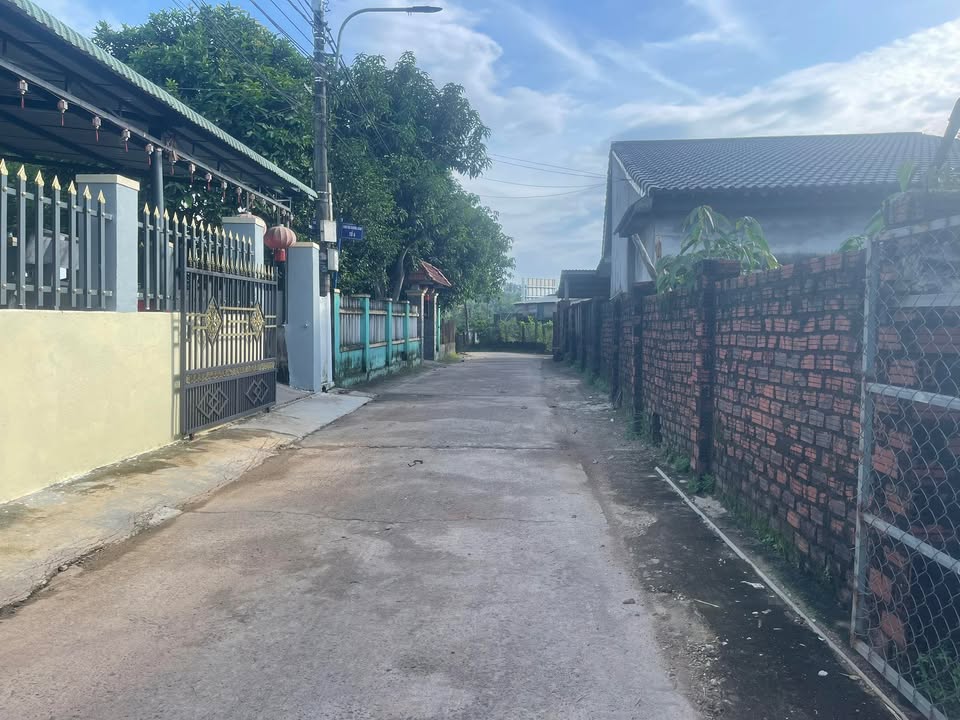 Đất nền Hòa Nhơn Đà Nẵng, diện tích 225m², giá 1.2 tỷ - Dân cư đông đúc, giao thông thuận lợi!