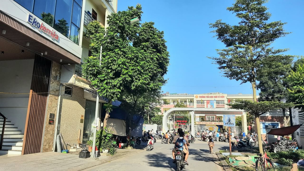 Đất Tái định cư Tứ Hiệp 30m² giá 7 tỷ - Lô góc thoáng mát, ô tô tránh!