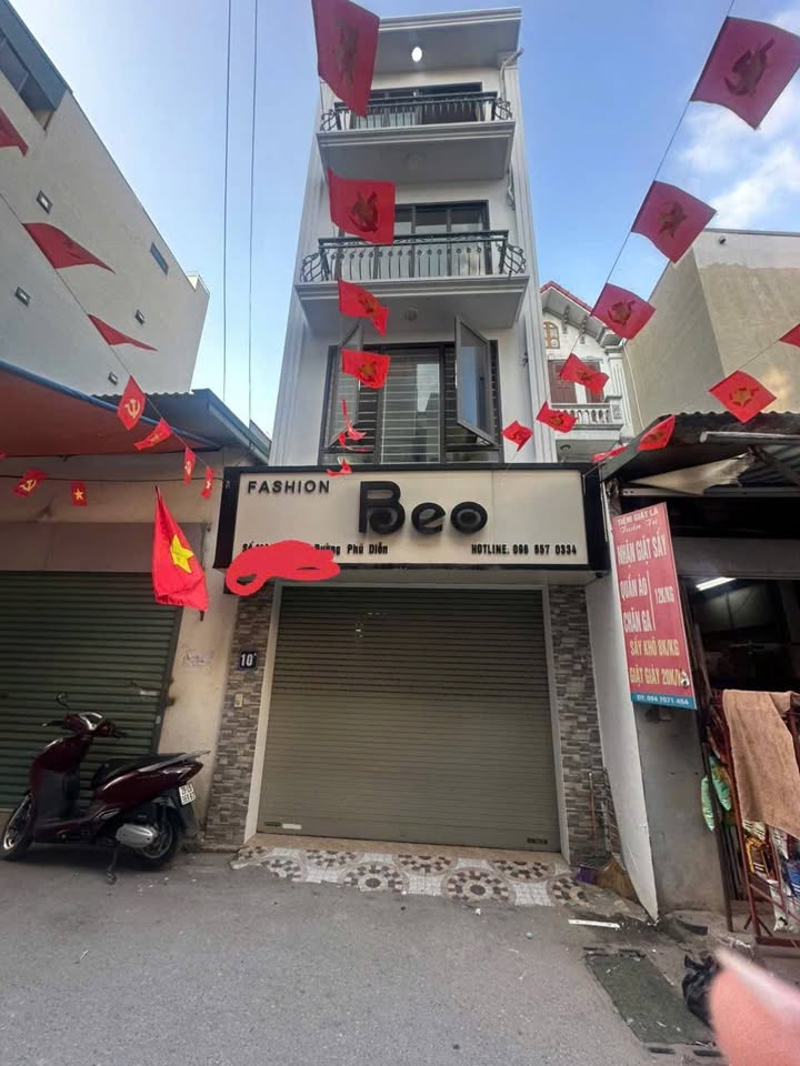 FrontHouse Phú Diễn 42m² giá 12 tỷ - Kinh doanh đỉnh cao, ô tô đỗ trong nhà!