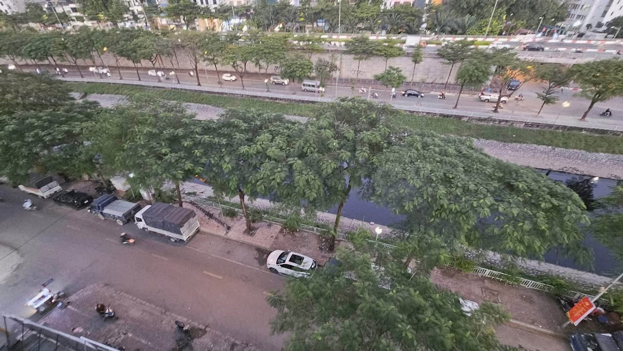 Tòa văn phòng Quan Hoa 143m² giá 110 tỷ - Vị trí vàng trung tâm Hà Nội!