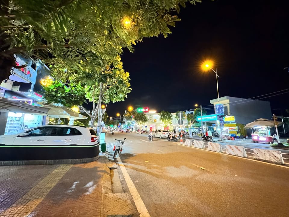 Shophouse cho thuê mặt tiền Trần Nhân Tông, 90m² - Giá 10 triệu/căn, bàn giao thô!