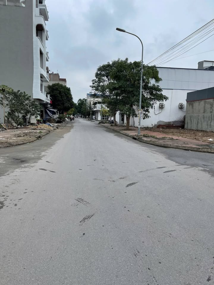 Đất góc 2 mặt tiền Võ Cường 130.7m² giá chỉ 2x tỷ - Cơ hội đầu tư tuyệt vời!