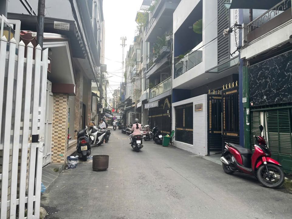 Đất vàng Hoàng Văn Thụ Đà Nẵng 160m² giá 11.2 tỷ - Sổ đỏ chính chủ, ô tô vào tận nơi!