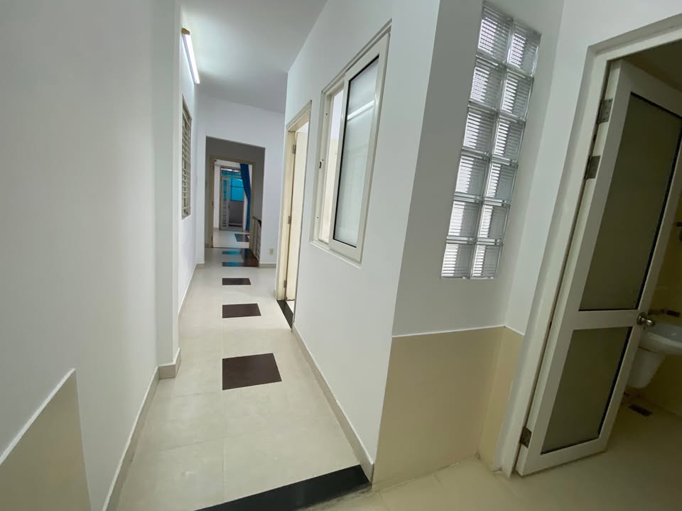 Nhà mặt tiền cho thuê tại cư xá Bắc Hải, quận 10, 100m² - Phù hợp làm văn phòng hoặc kho