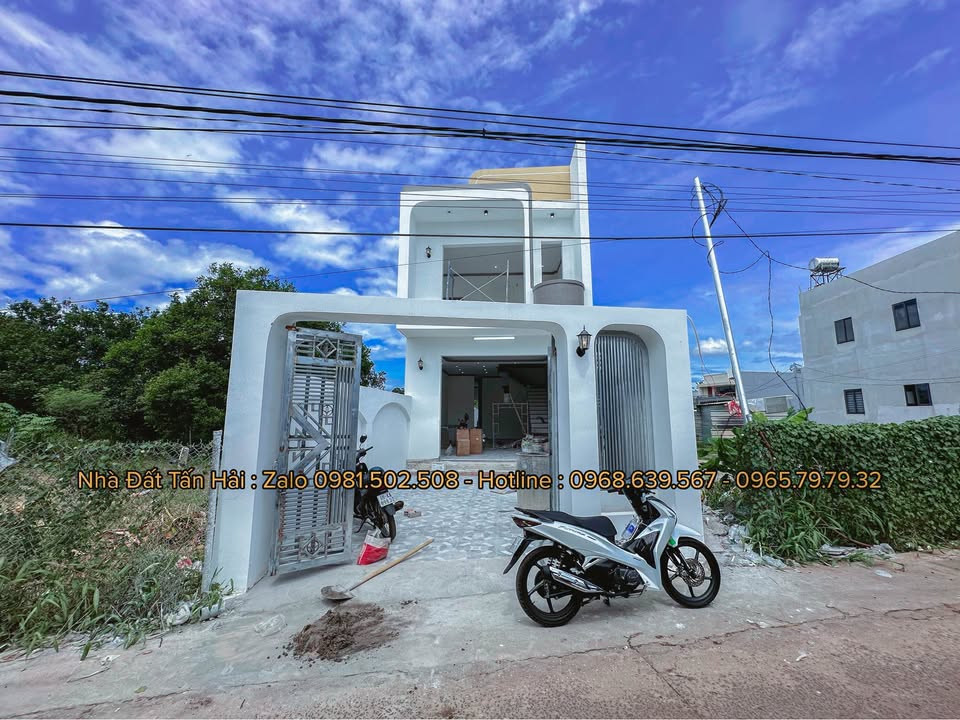 Nhà Bảo Vinh, Long Khánh 115m² giá 2.08 tỷ - Thiết kế hiện đại, sẵn sàng vào ở!