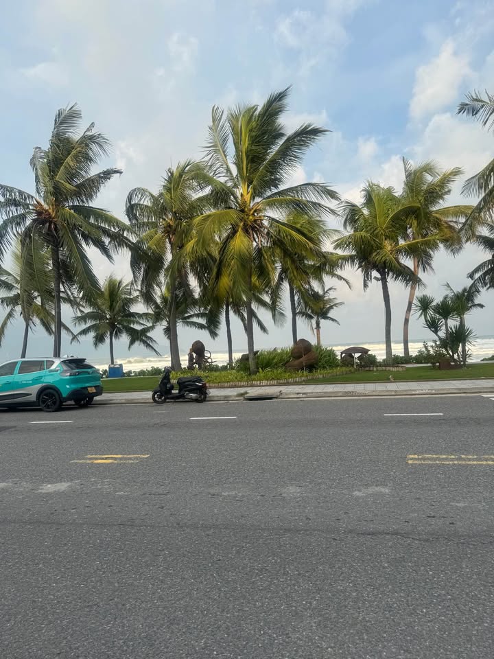 Nhà mặt tiền đường Đỗ Bá, Mỹ An 70m² giá 24 tỷ - Kinh doanh sầm uất gần biển!