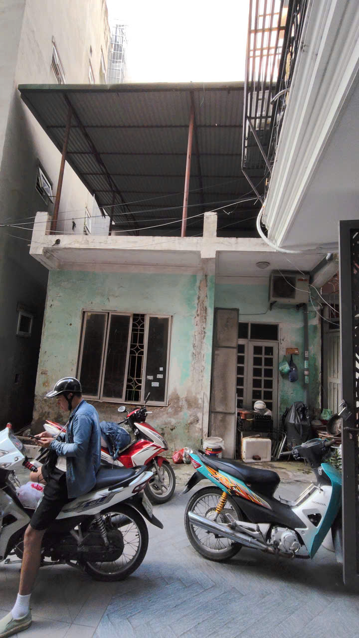 Nhà cấp 4 Hoàng Hoa Thám, Ba Đình 40m² giá 10 tỷ - Cơ hội đầu tư sinh lời!
