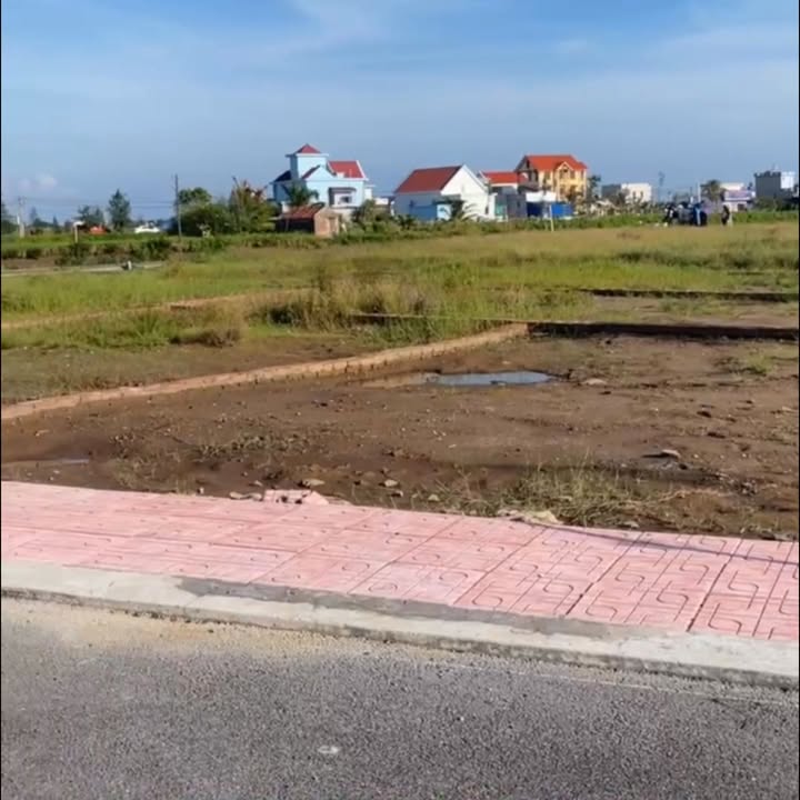 Đất nền biển Quất Lâm 90m² giá 1 tỷ - Sổ đỏ chính chủ, giao dịch ngay!