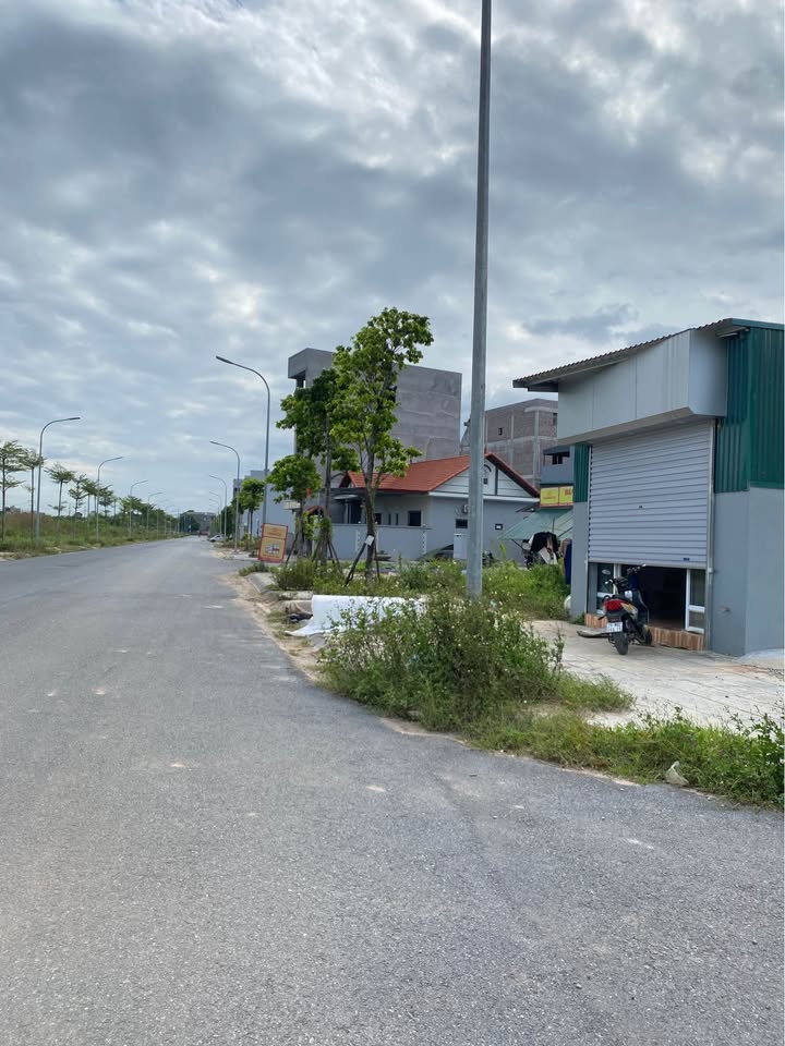 Đất nền Nguyên Khê Đông Anh 100m² giá 10 tỷ - Vị trí đắc địa, đầu tư sinh lời!