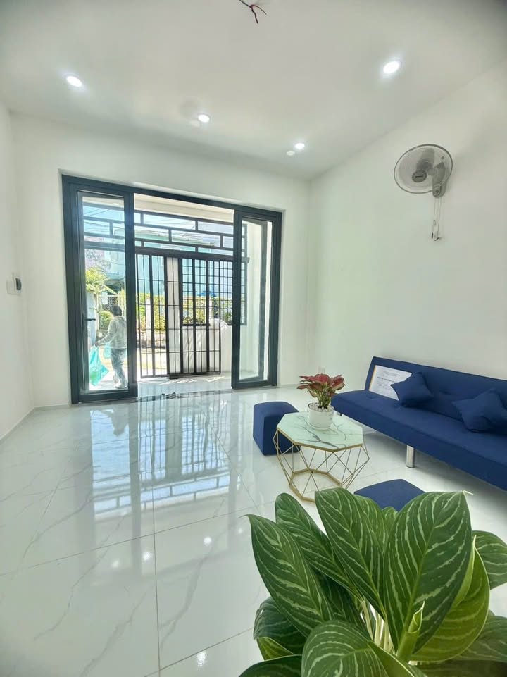 Nhà mới xây tại Phú Hữu, Nhơn Trạch 70m² giá 1.95 tỷ - Sổ hồng chính chủ!