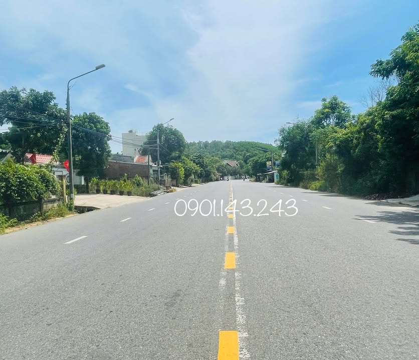 Bán gấp nhà mặt tiền đường Duy Tân, An Phú, Tam Kỳ 231m² - Hướng Nam, giá chỉ 2.5 tỷ!