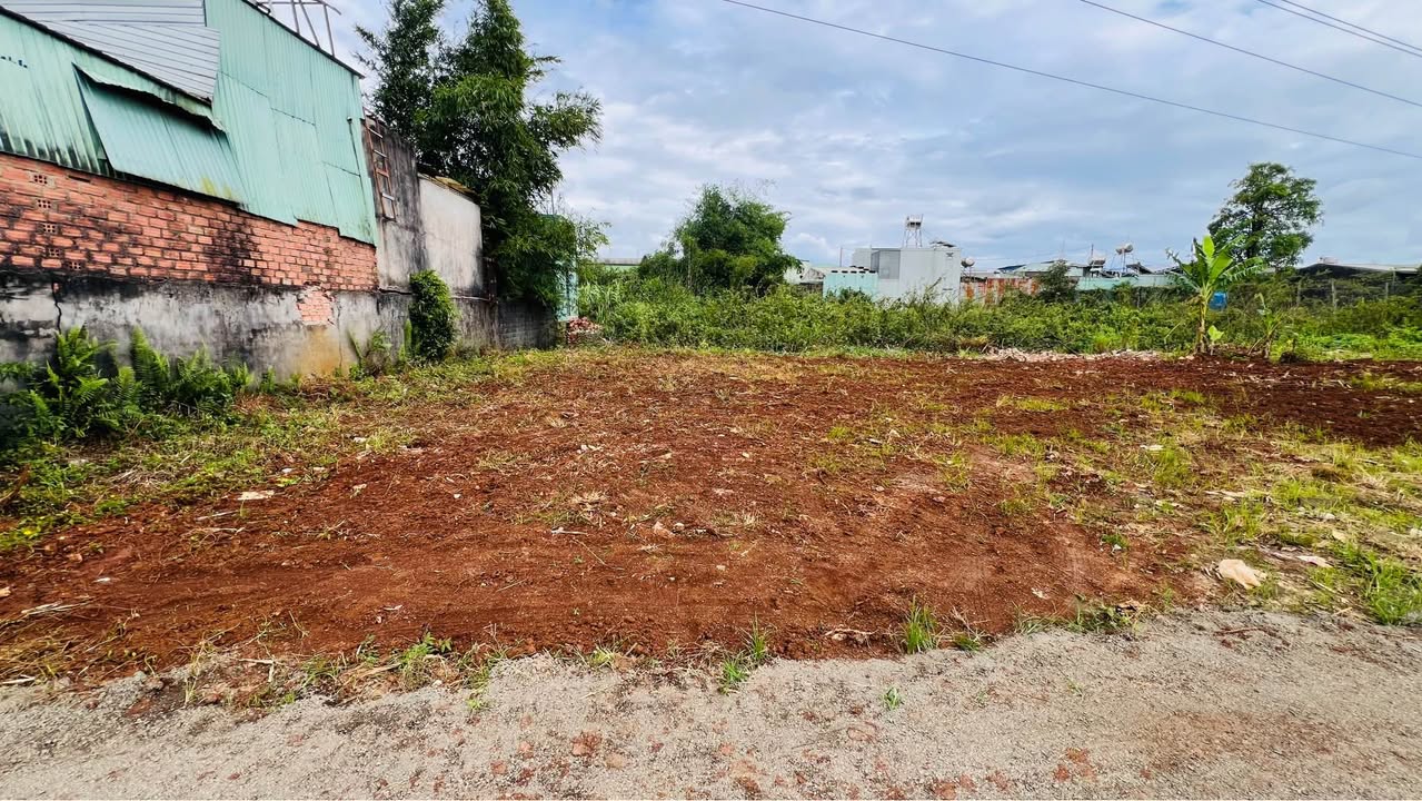 Đất hẻm 121/5 Lê Đại Hành, Pleiku 100m² - Giá chỉ 680 triệu - Sổ đỏ chính chủ!