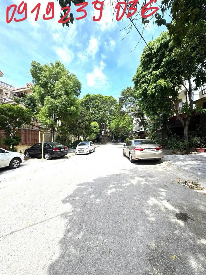 Nhà 3 tầng đẹp tại Trường Thi 43.5m² giá 2 tỷ - Tiện ích đầy đủ!