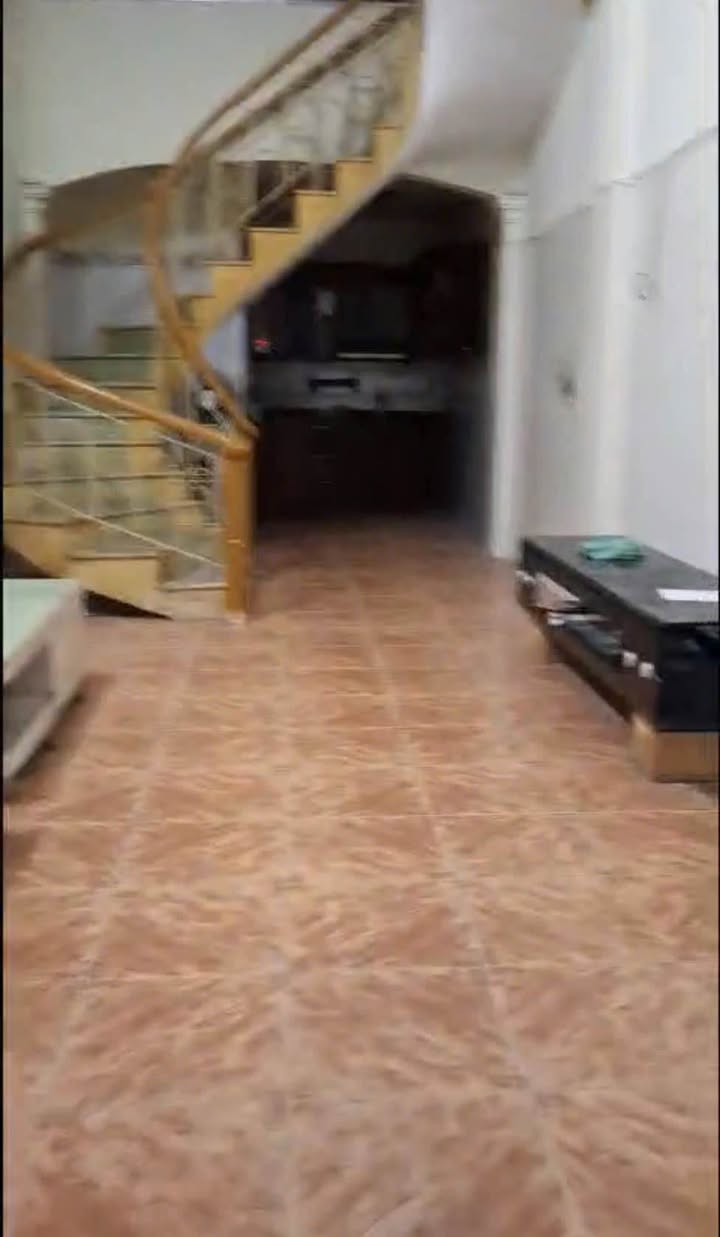 Nhà 2.5 tầng 55m² tại Ngô Quyền, Hải Phòng - Sân cổng đẹp, giá chỉ 2.69 tỷ!