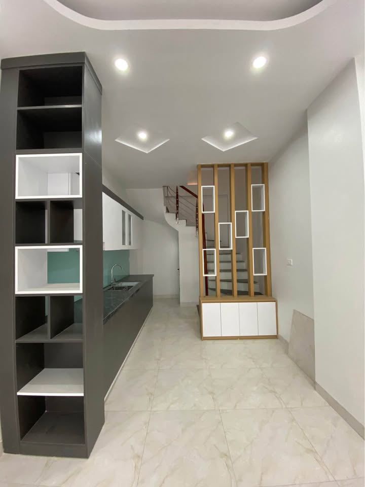 Nhà 5 tầng Tân Tây Đô 34m² giá 4.4 tỷ - Thiết kế hiện đại, ô tô đỗ tận nơi!