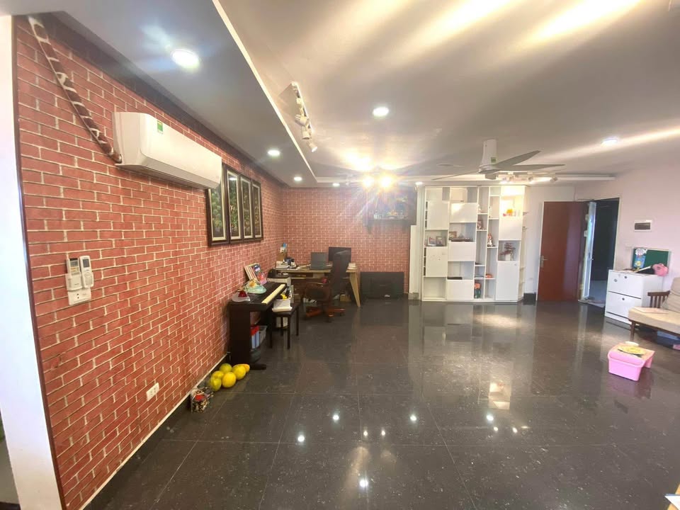 Căn hộ CT1B Thạch Bàn 75,4m² giá 4,35 tỷ - Sẵn sàng vào ở ngay!