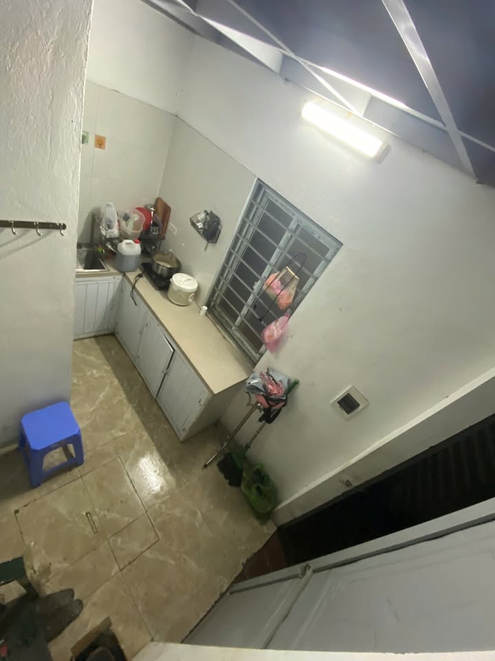 Nhà cho thuê Trường Chinh Đống Đa 30m² giá 3.5 triệu - Nhà đẹp, tiện nghi đầy đủ!