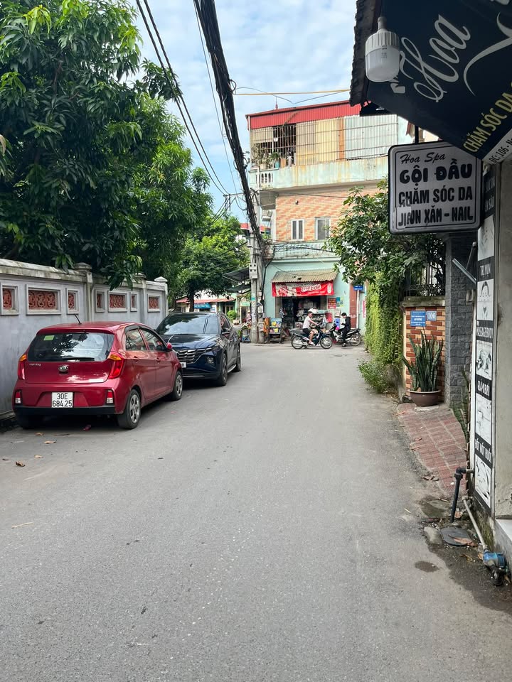 Đất đẹp Minh Khai Bắc Từ Liêm 70m² - Vị trí đắc địa, sổ đỏ chính chủ!