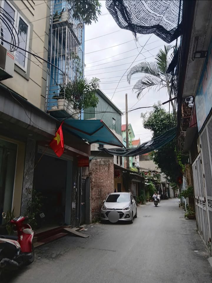 Nhà 5 tầng đường Nam Dư 42m² giá 6 tỷ - Ô tô vào tận nhà!