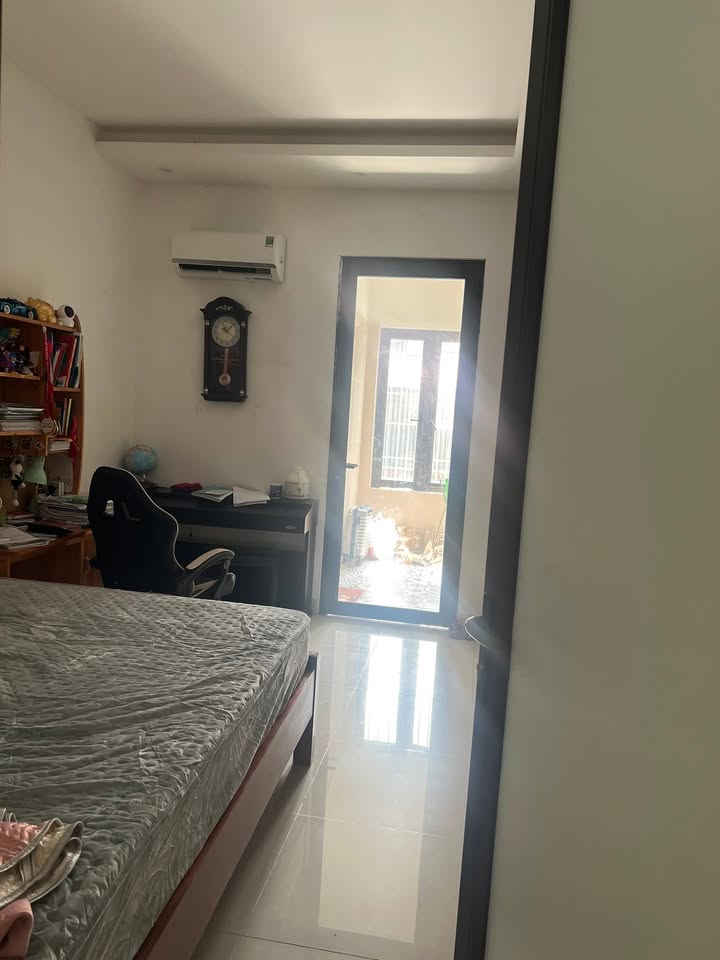 Nhà nhỏ cho thuê tại Dốc Tam Đa, Tây Hồ 1PN - Nhà mới, đầy đủ nội thất