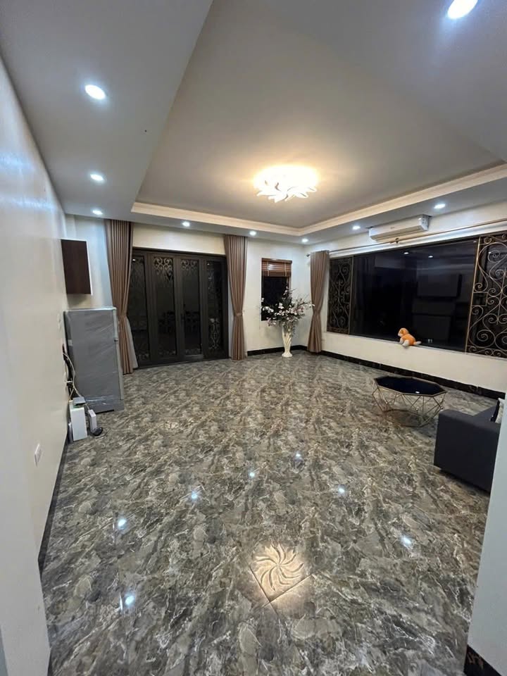 Nhà nhỏ cho thuê tại Ngõ 258 Tân Mai, 50m² - Tiện nghi đầy đủ, giá tốt!