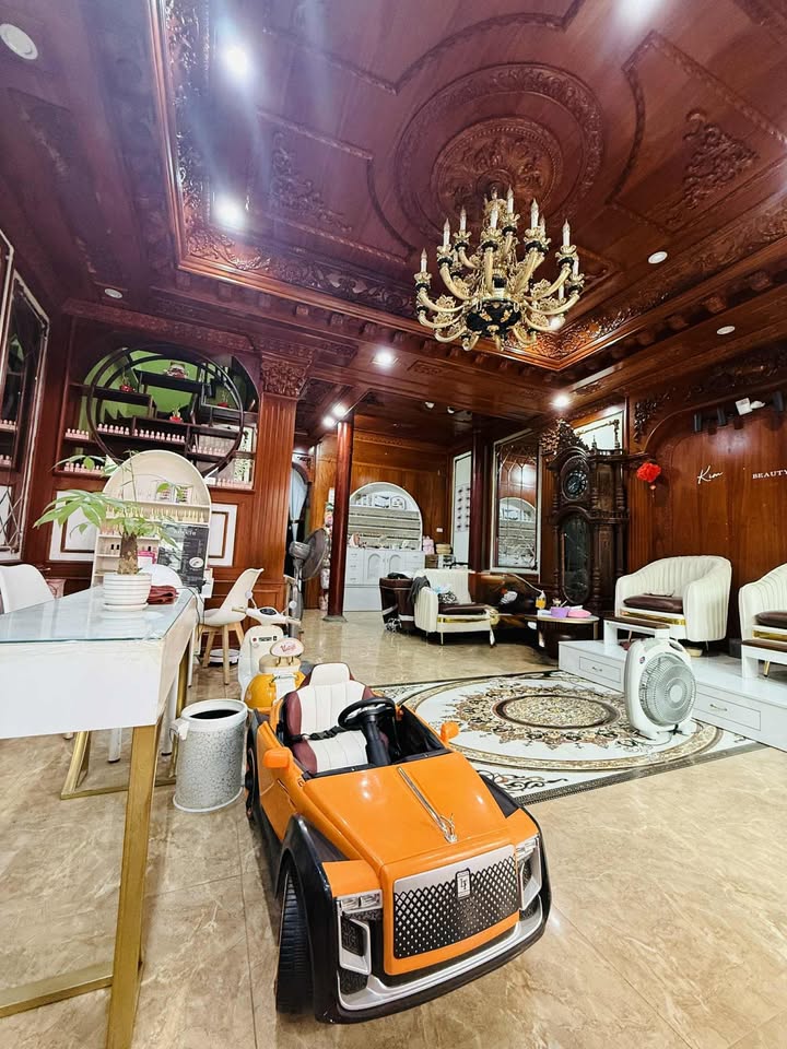 Nhà nguyên căn cho thuê tại Định Công, 120m², giá 28 triệu - Kinh doanh mặt đường!