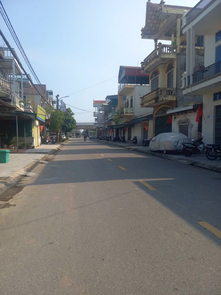 Bán đất kèm nhà cấp 4 tại Thôn 10A, Hải Xuân, 90m² - Đầu tư sinh lời ngay!