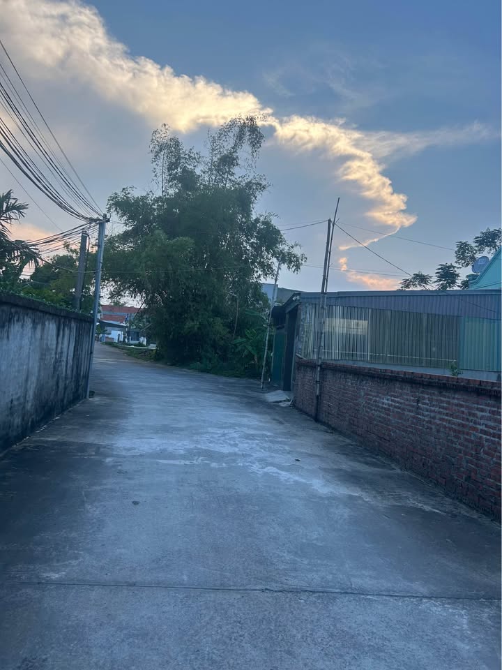 Đất nền Ninh Dương Móng Cái 200m² giá 1 tỷ - Vị trí đẹp, tiềm năng phát triển!