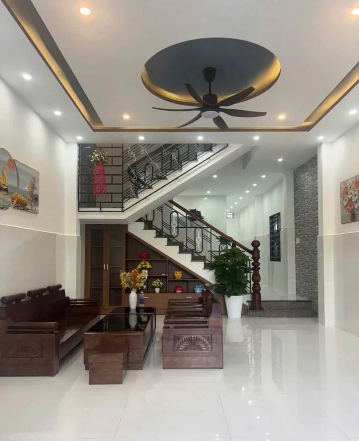 Nhà 2 tầng 3 mặt thoáng đường Hoàng Sâm, Cẩm Lệ – Giá chỉ 6.35 tỷ!