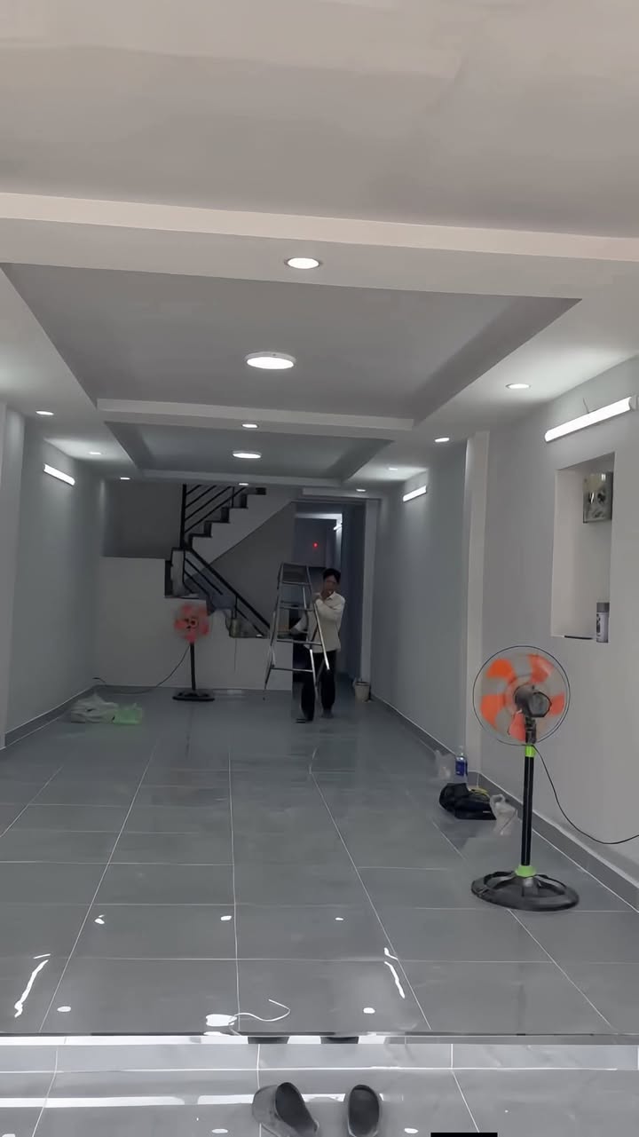 Nhà cho thuê Ấp Trung Chánh, Hóc Môn 80m² giá 7.5 triệu - Phù hợp làm văn phòng và ở ngay!