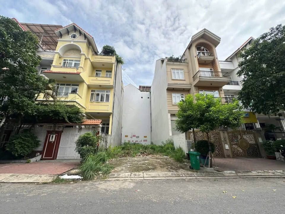 Bán đất biệt thự KDC Himlam Tân Hưng 150m² giá 35.5 tỷ - Cơ hội đầu tư hiếm có!