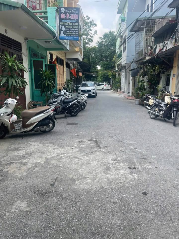 Nhà 3 tầng Tân Sơn, TP Thanh Hóa 81m² giá 4.9 tỷ - Chính chủ bán gấp!